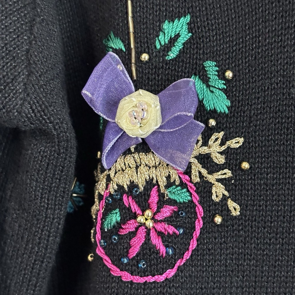 Vintage Cove Creek Christmas Sweater Women's Size Medium Embroidered Ornaments - Picture 4 of 8